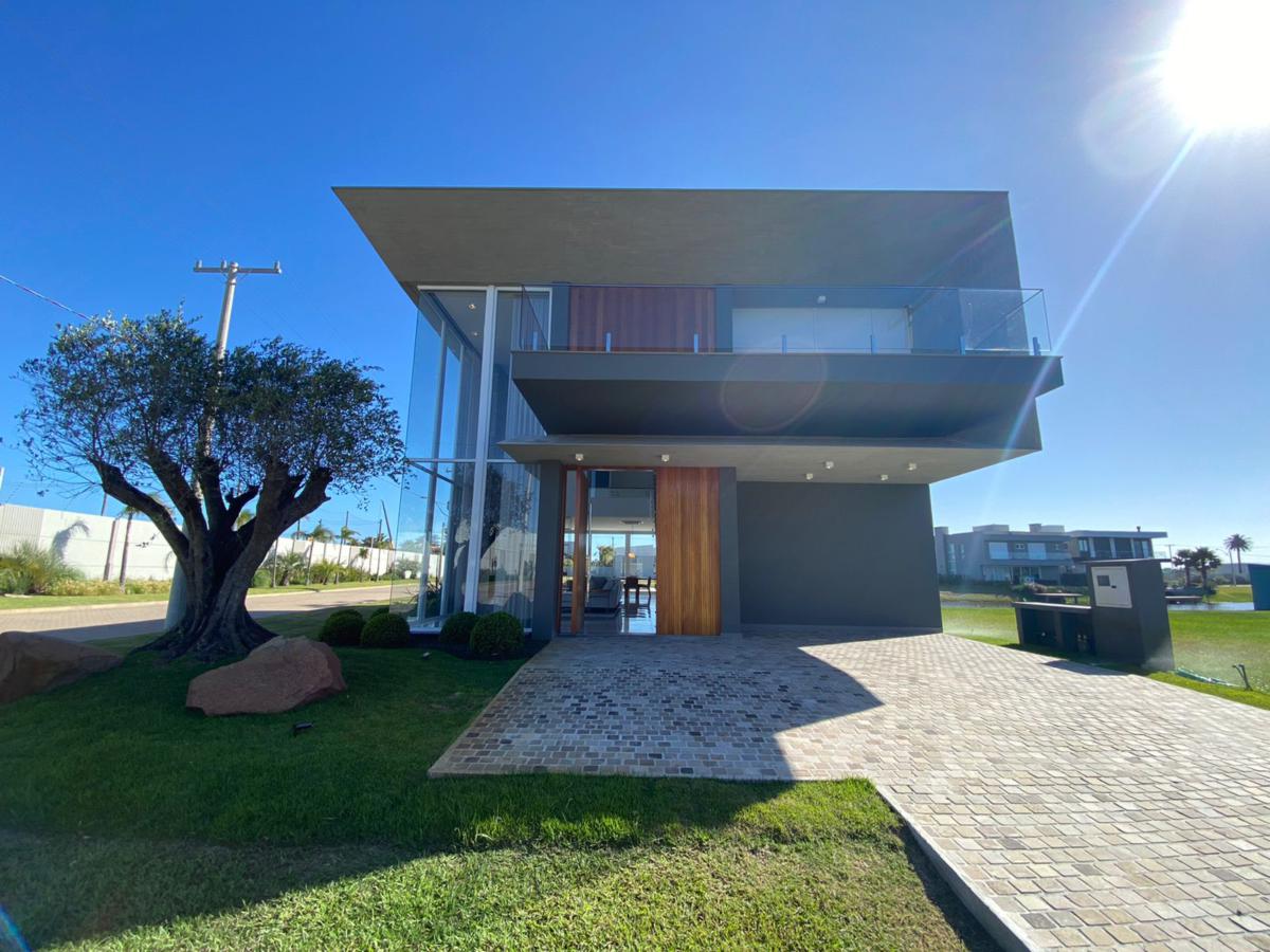 Casa em Condomínio 5 dormitórios para venda, Centro em Xangri-lá | Ref.: 2823