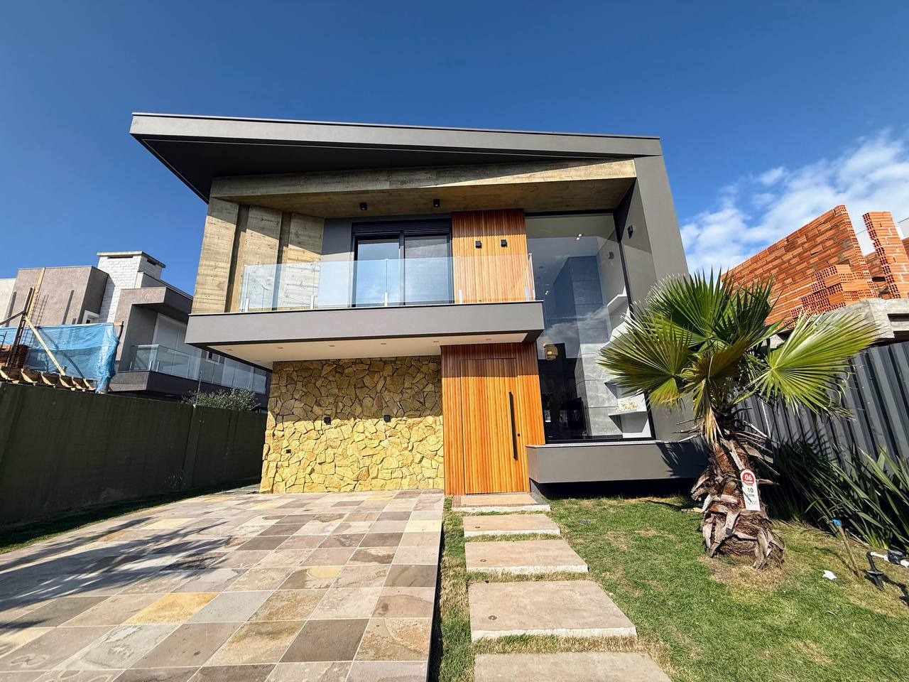 Casa em Condomínio 4 dormitórios para venda, Centro em Xangri-lá | Ref.: 7753