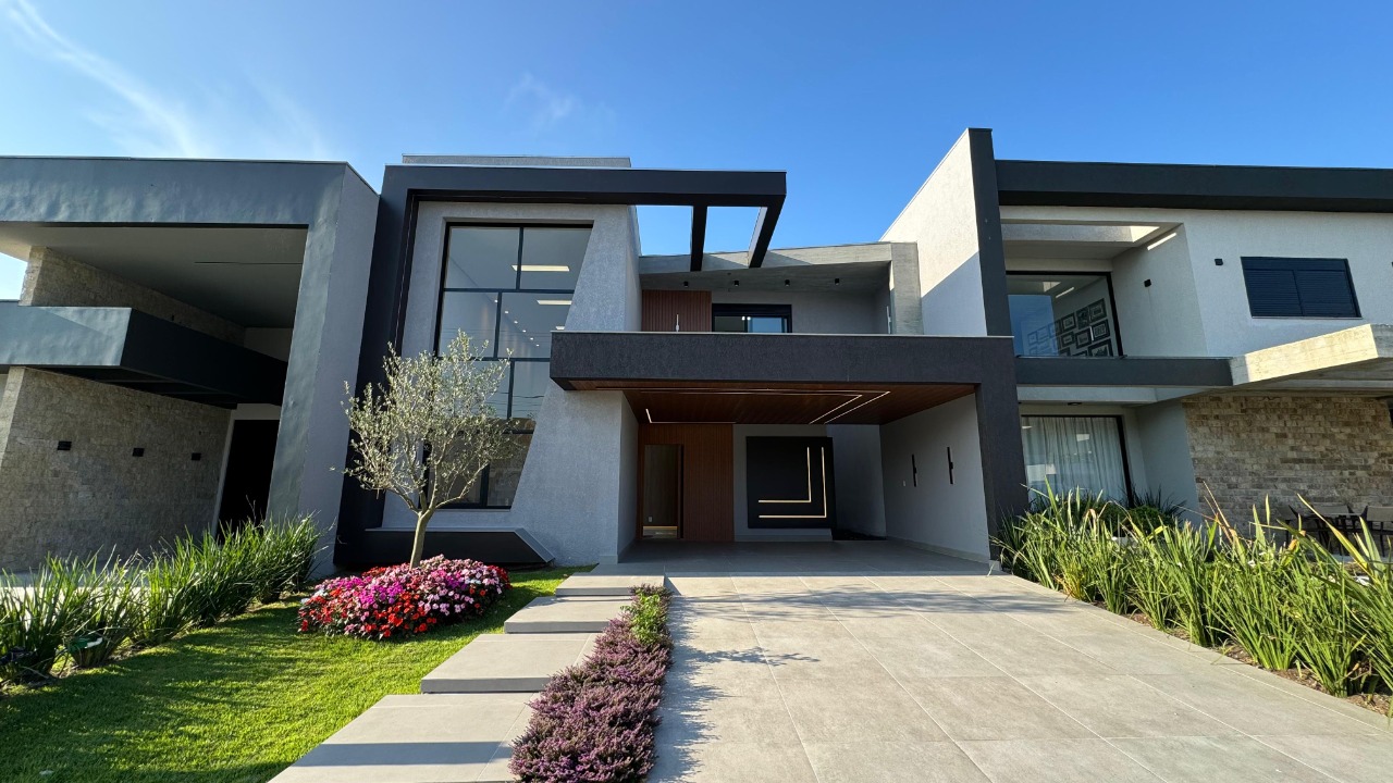 Casa em Condomínio 4 dormitórios para venda, Centro em Xangri-lá | Ref.: 8580